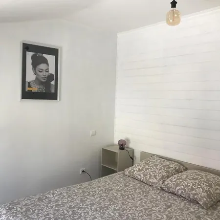 Chez Le Paul Apartment Vieville